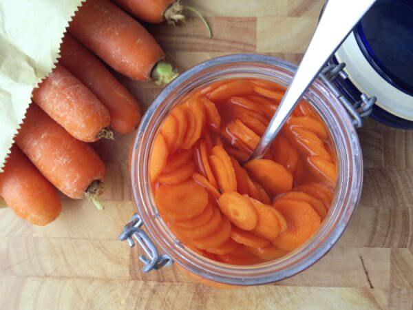 Pickled carrots small