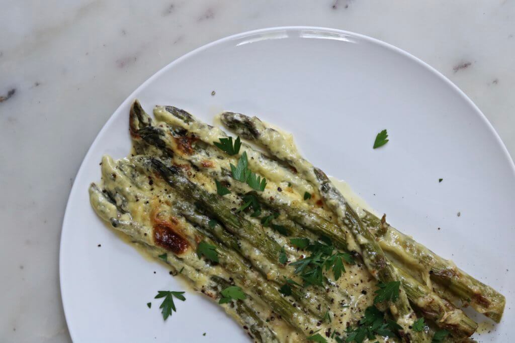 Cheesey baked asparagus Food by Fi