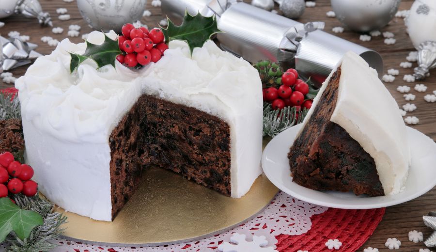 Last-minute Christmas Cake